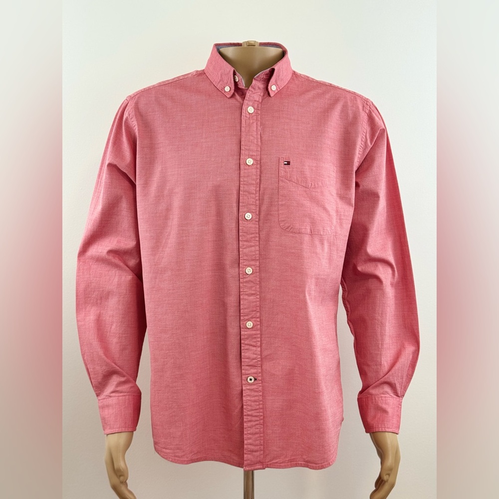 Tommy Hilfiger Men’s Classic Fit Casual Long Sleeve Button Down Shirt, Size Med